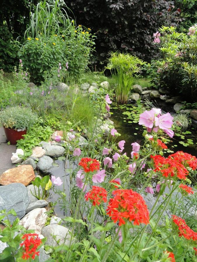 Ruhige Wohnung Mit Schoenem Eigengarten In Seeboden Am Millstaettersee Ngoại thất bức ảnh